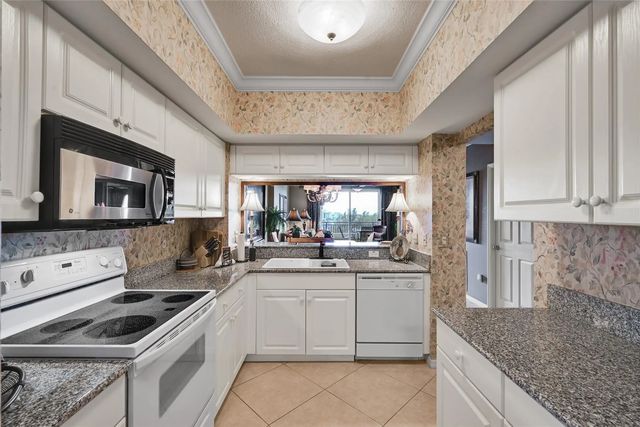 5 of 41 - 2880 Ne 14th Street Causeway #710, Pompano Beach, FL