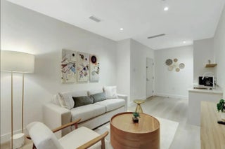 Photo of Listing #R11169638