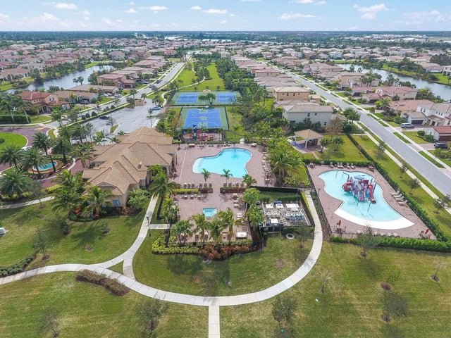 Photo of Listing #R11169636