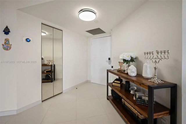 3 of 41 - 19101 Ne 36th Court #1407, Aventura, FL