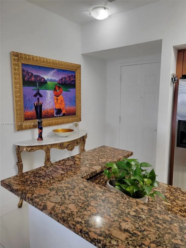5 of 29 - 888 S Douglas Road #1110, Coral Gables, FL