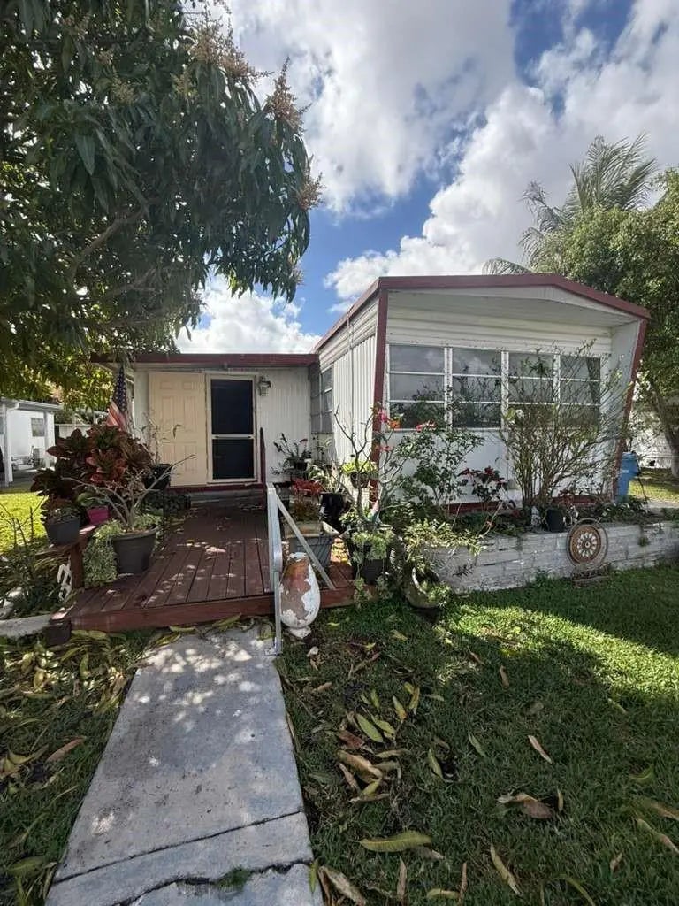 5242 29th Street, Davie