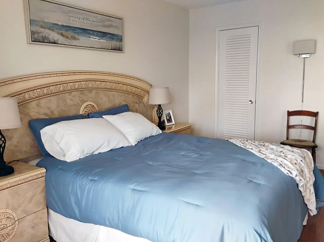 2 of 25 - 2562 N Garden Drive #206, Lake Worth, FL