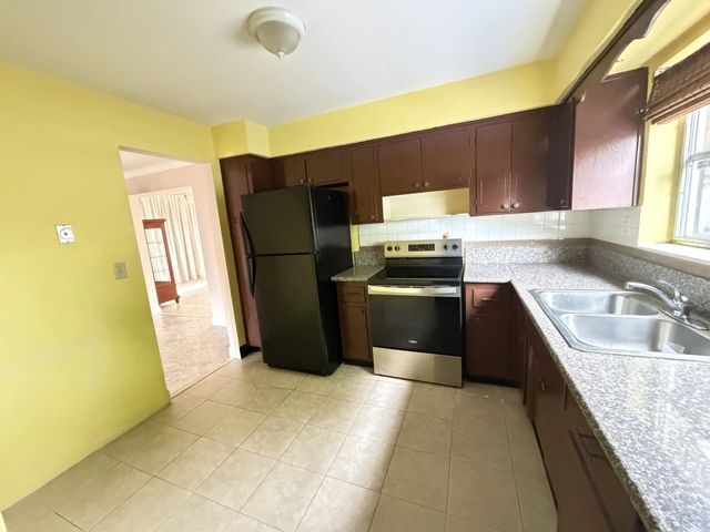 4 of 20 - 8870 Taft Street, Pembroke Pines, FL