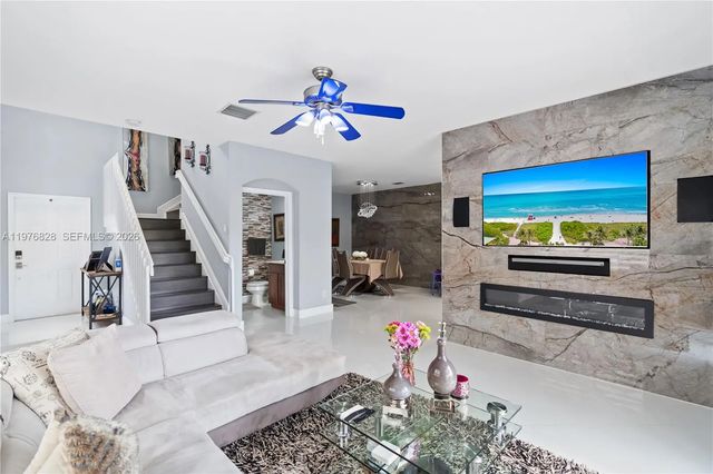 5 of 37 - 4301 Macarthur Palm Trail, Greenacres, FL