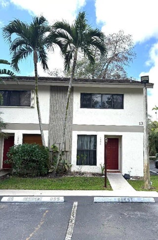 Photo of Listing #F10556057