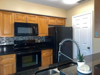 Photo of Listing #R11169696