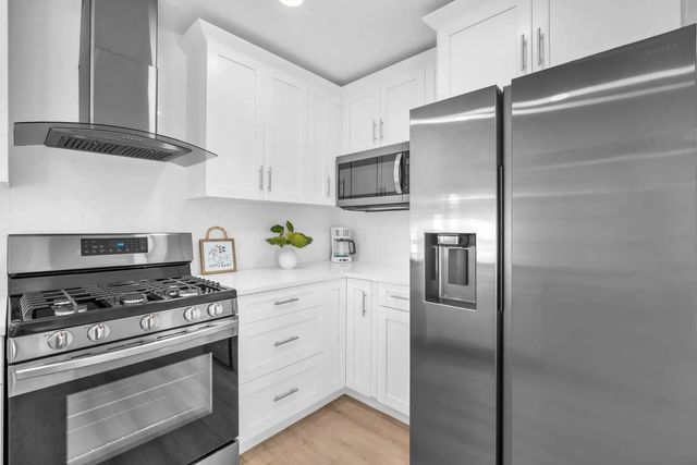 4 of 24 - 3308 E El Vedado Court, West Palm Beach, FL