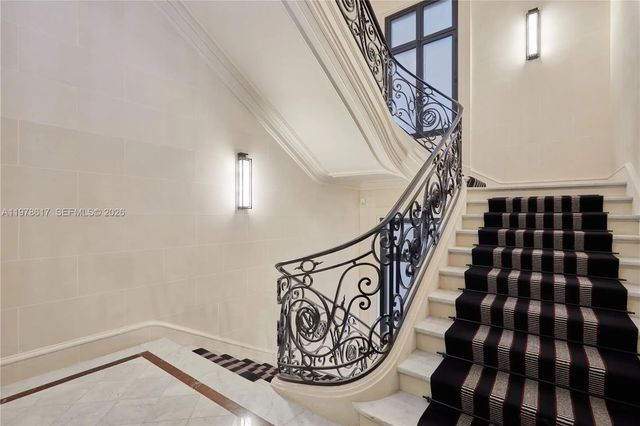 2 of 17 - 11 Rue Street #dominique, , 
