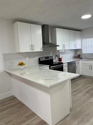 Photo of Listing #F10556741