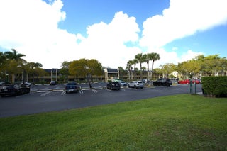 Photo of Listing #R11169728