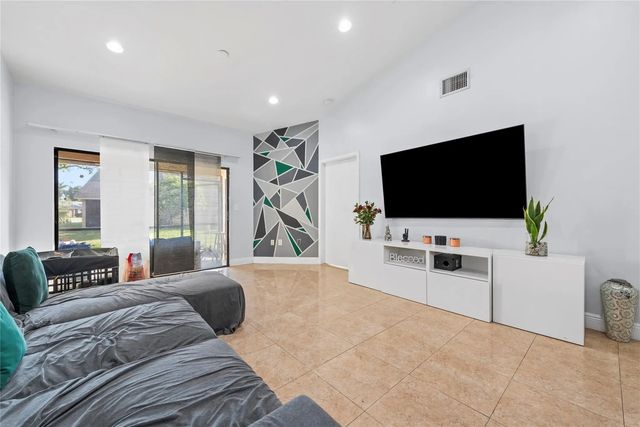5 of 19 - 9612 Nw 76th Court #9612, Tamarac, FL