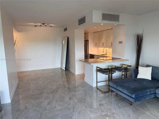 880 Ne 69th Street #5q, Miami