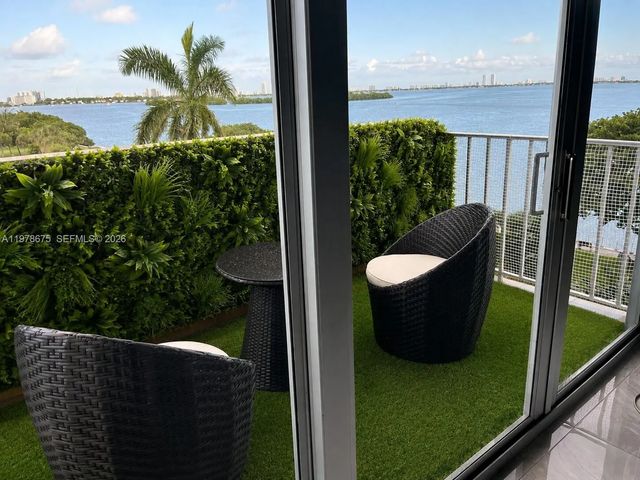 5 of 27 - 880 Ne 69th Street #5q, Miami, FL