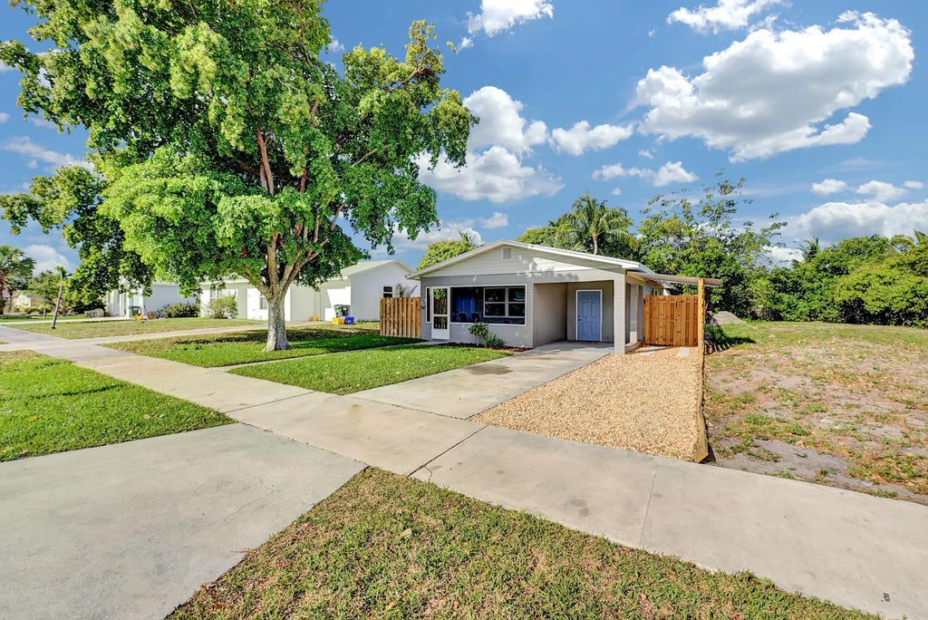 240 Nw 9th Avenue, Delray Beach