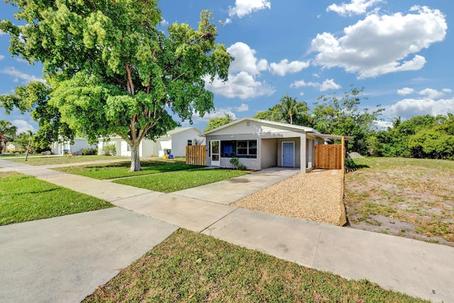 240 Nw 9th Avenue, Delray Beach