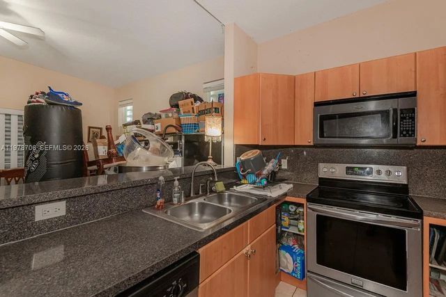 4 of 17 - 10338 Sw 180th Street #2, Miami, FL