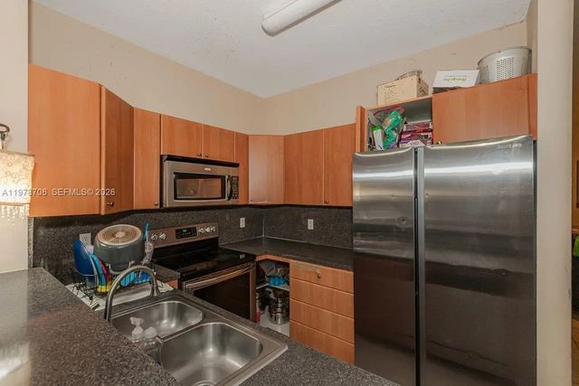 5 of 17 - 10338 Sw 180th Street #2, Miami, FL