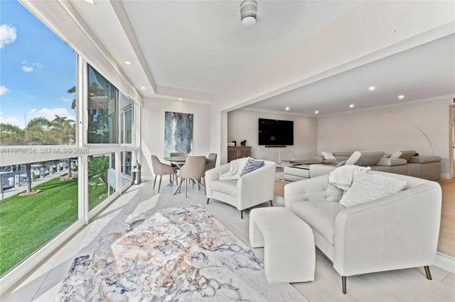 2 of 11 - 3050 Ne 48th Street #207, Fort Lauderdale, FL