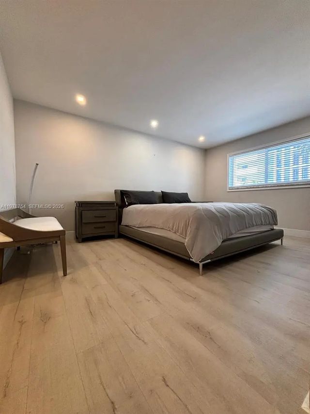 5 of 11 - 3050 Ne 48th Street #207, Fort Lauderdale, FL