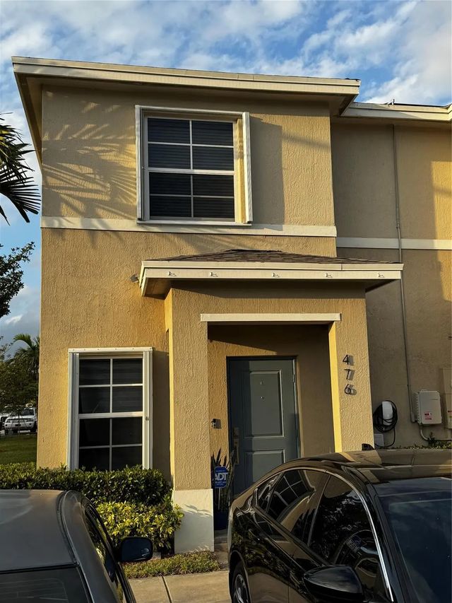 476 Ne 5th Terrace, Florida City