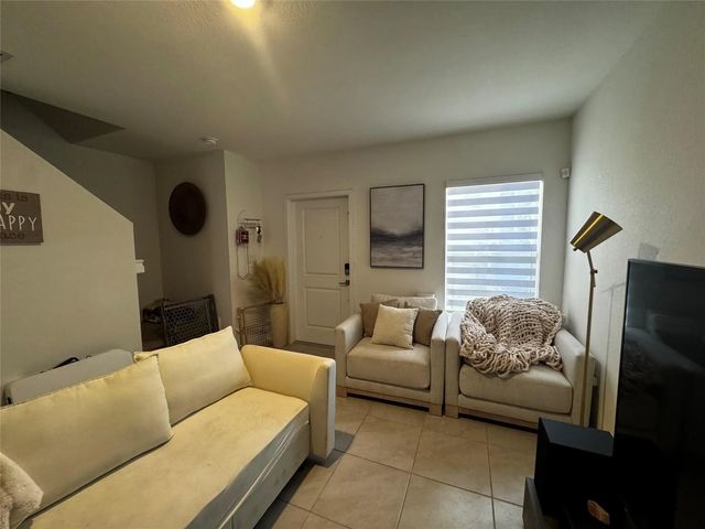 5 of 52 - 476 Ne 5th Terrace, Florida City, FL