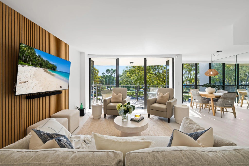 799 Jeffery Street #303, Boca Raton