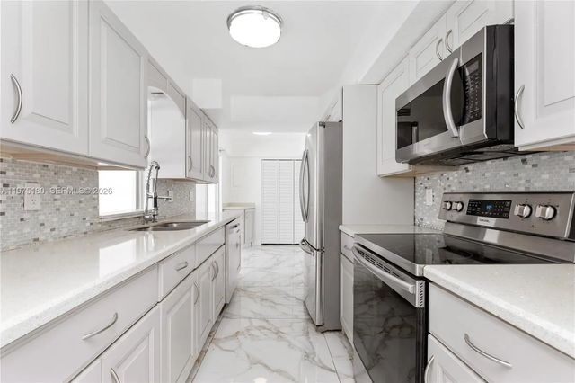 2 of 38 - 7906 Nw 74th Avenue, Tamarac, FL