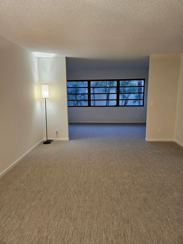 4 of 18 - 4700 Lucerne Lakes Boulevard #308, Lake Worth, FL