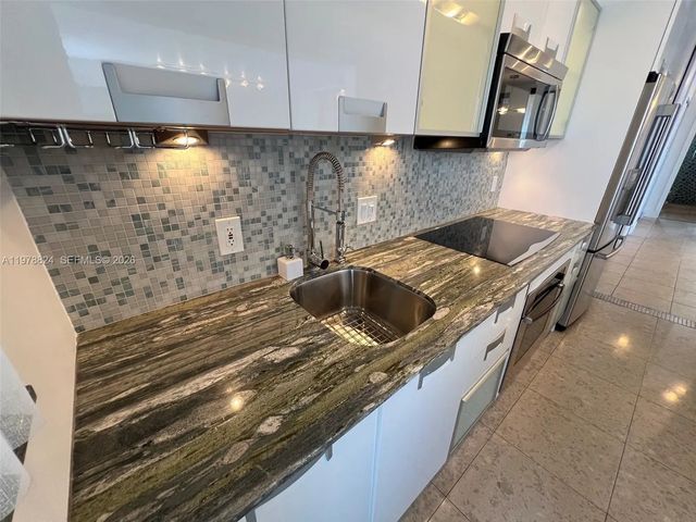 1340 Lincoln Road #705, Miami Beach