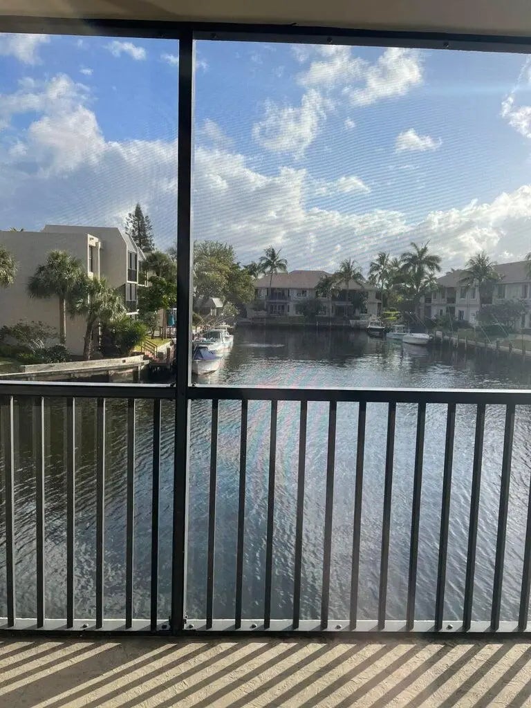 6 Royal Palm Wy #209, Boca Raton