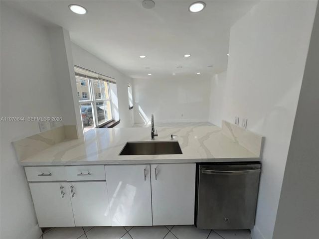 4 of 35 - 1308 Drexel Avenue #103, Miami Beach, FL