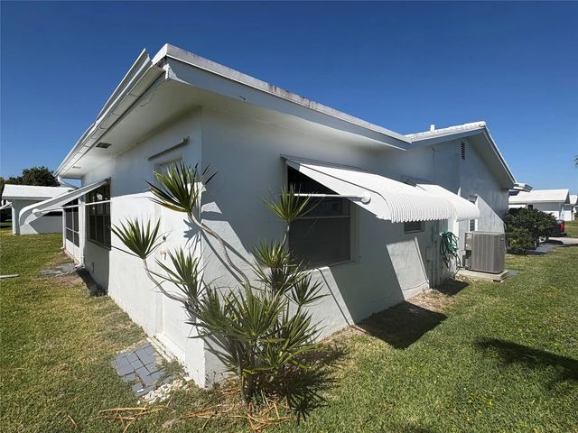 5 of 21 - 2392 Sw 13th Terrace, Boynton Beach, FL