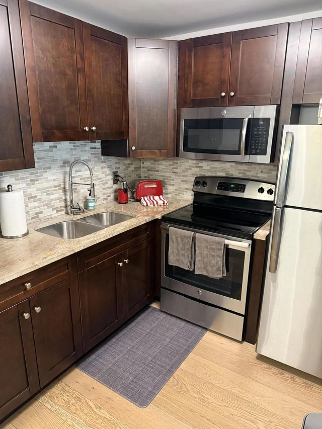 2920 Cynthia Lane #107, Lake Worth Beach
