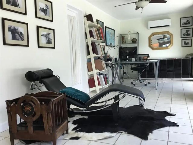 4 of 16 - 1250 Arthur Street, Hollywood, FL