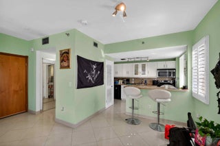 Photo of Listing #R11169895