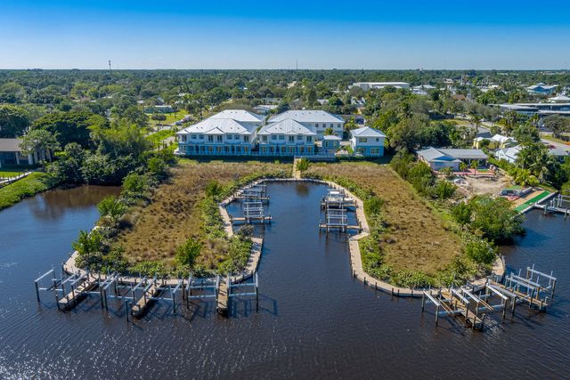 4692 Se Manatee Way, Stuart