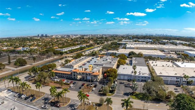 3 of 21 - 10200 Nw 25th Street, Doral, FL