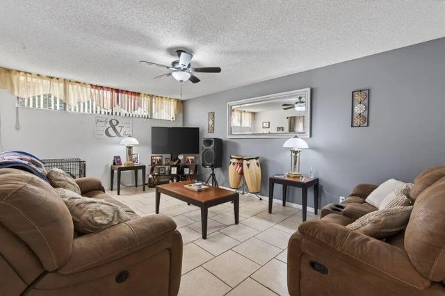 3 of 31 - 3838 Victoria Drive, West Palm Beach, FL