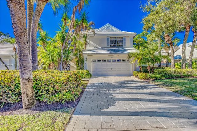 2 of 75 - 30 Windsor Lane, Palm Beach Gardens, FL