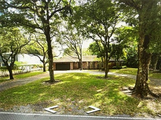 Photo of Listing #F10555462