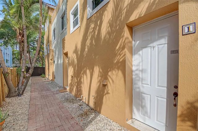 3 of 57 - 2945 Coconut Avenue, Miami, FL