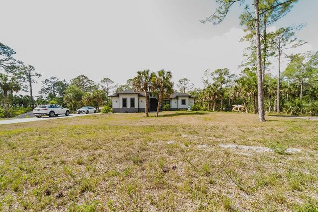 4 of 28 - 398 35th Avenue Nw, Naples, FL