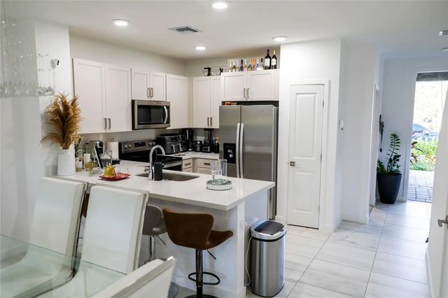 2 of 24 - 148 Se 5th Court, Deerfield Beach, FL
