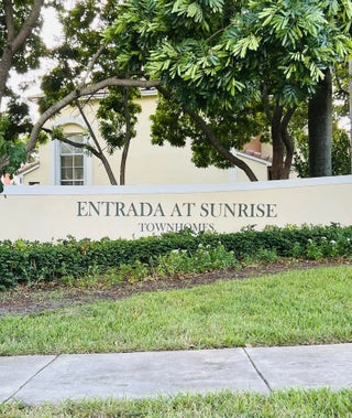 Photo of Listing #R11170006