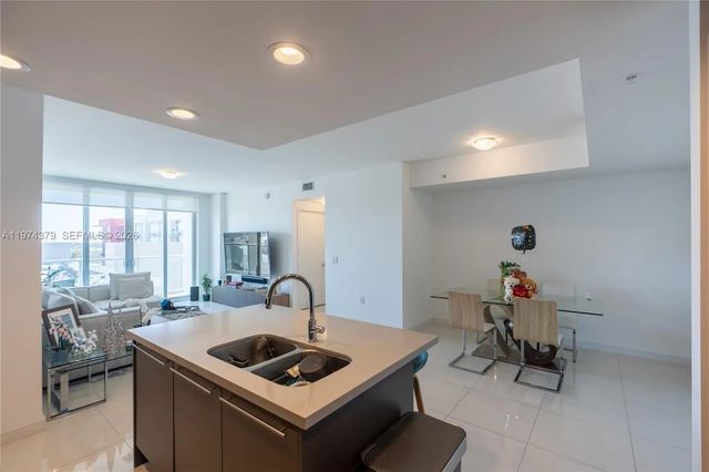 5 of 36 - 7751 Nw 107th Avenue #721, Doral, FL