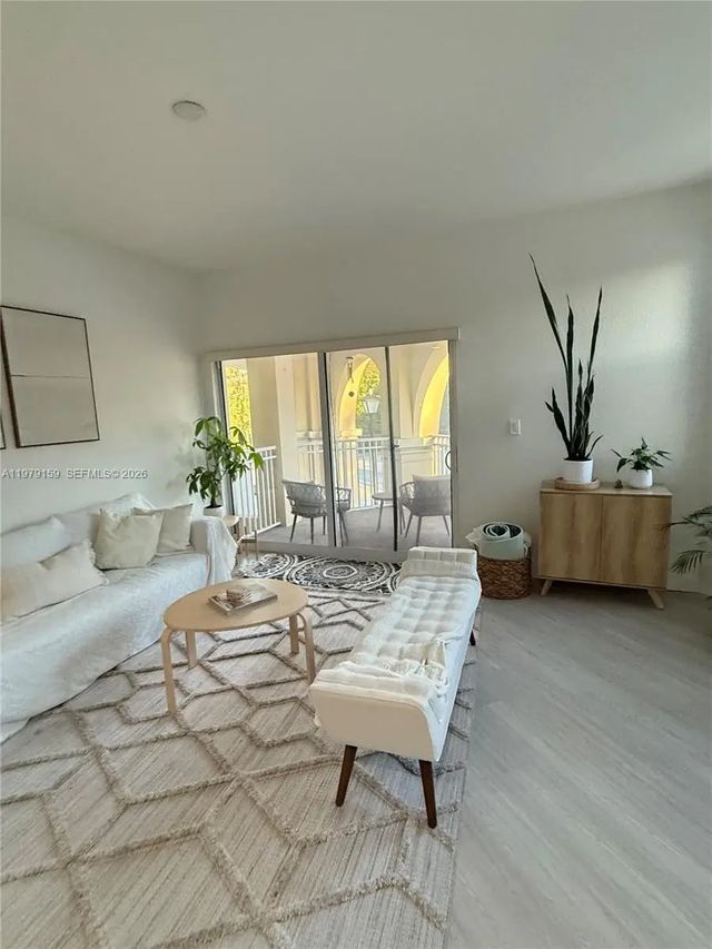 4 of 13 - 8999 Nw 107th Court #216-1, Doral, FL