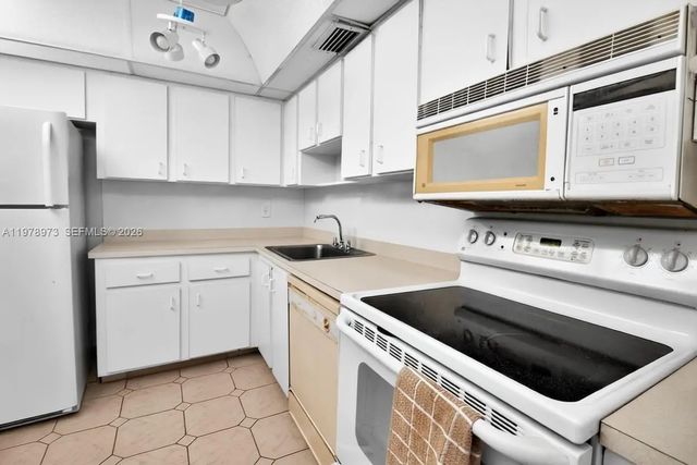 3 of 11 - 8280 Sw 24th Street #7104, North Lauderdale, FL