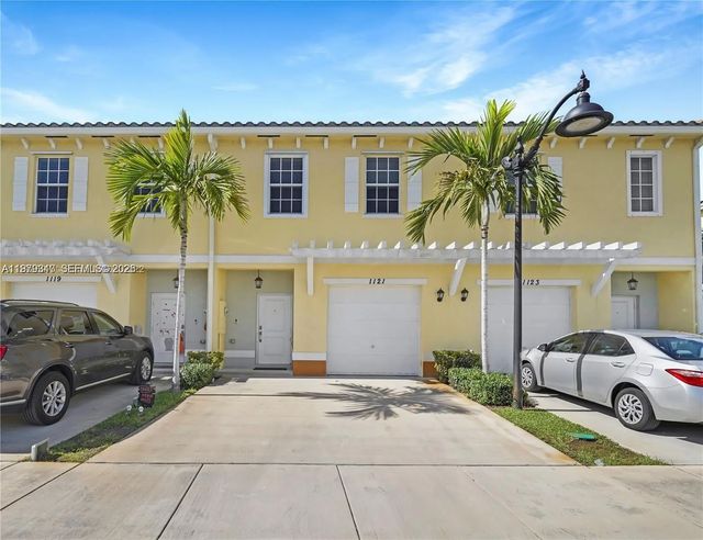 1121 Nw 41st Lane, Lauderhill