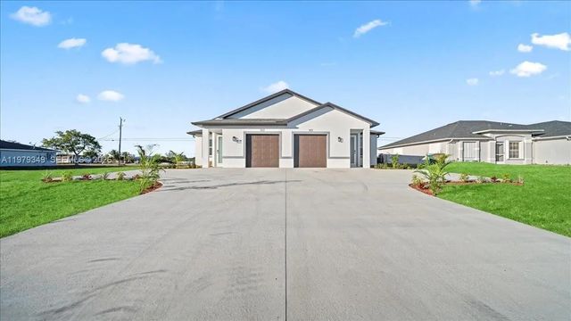 3 of 23 - 826/828 Diplomat Parkway E, Cape Coral, FL